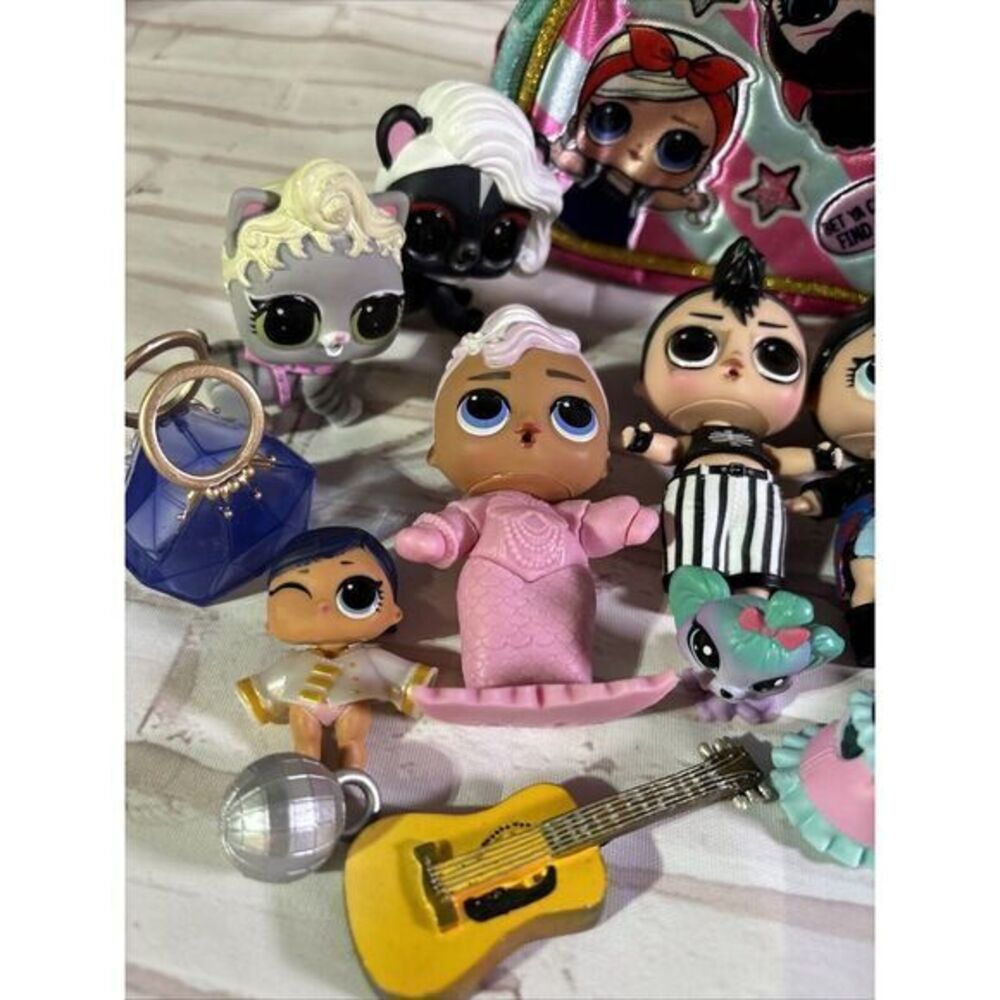 LOL Surprise Dolls Pets Lot Accessories Clothing With Bag - Picture 2 of 11